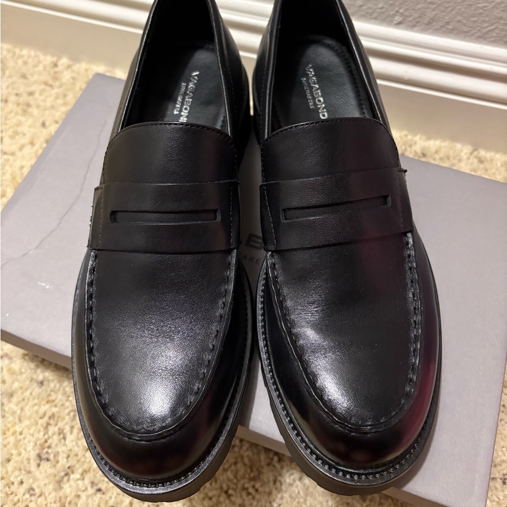 Vagabond Kenova Black Loafers